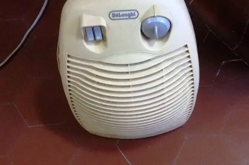 dehumidifier that blows hot air