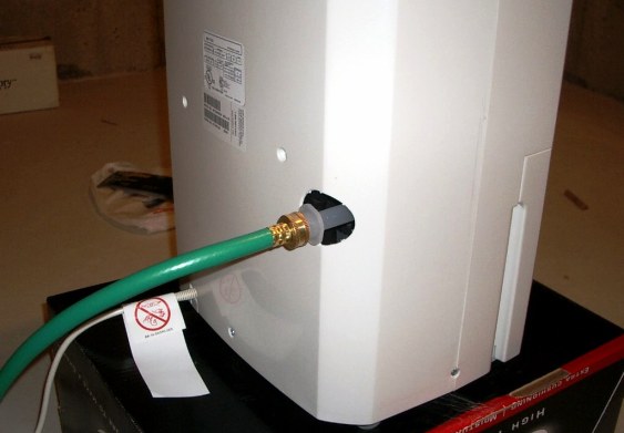 Image of What is the difference between a dehumidifier with a pump and withou