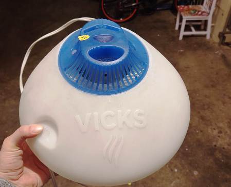 Vicks humidifier smells like burning